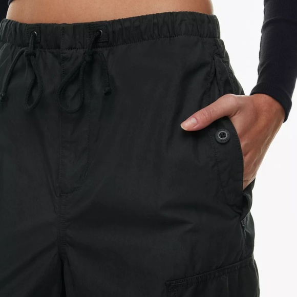 Aritzia Tna Squad Pocket Parachute Pant XXS Black - Picture 2 of 5